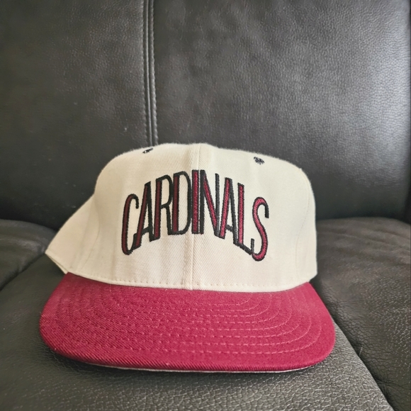 VINTAGE CARDINALS HAT